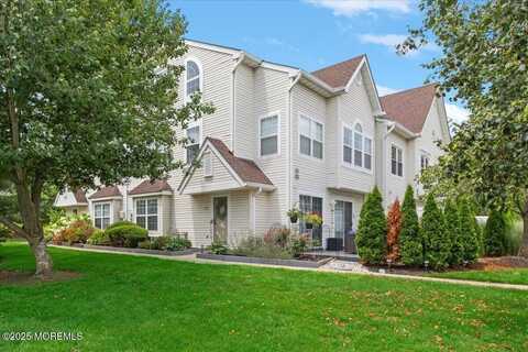 22 Richmond Court, Tinton Falls, NJ 07712