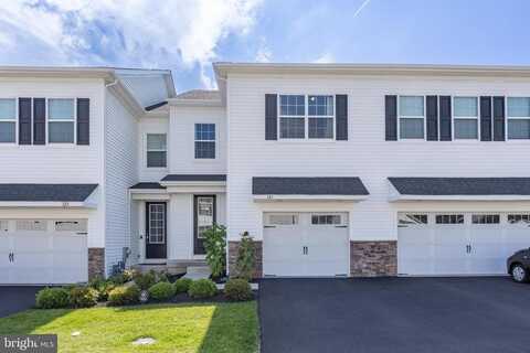 121 GOLDEN VALE DRIVE, ROYERSFORD, PA 19468