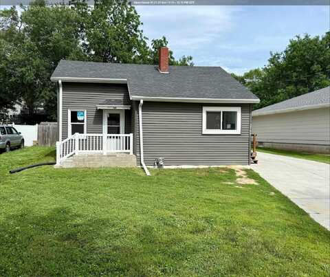 2540 S Cleveland, Sioux City, IA 51106