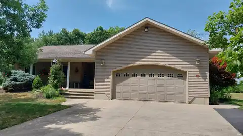 3221 W 700 S Road, Berne, IN 46711