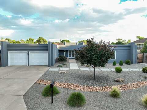 7904 CHARGER Trail NE, Albuquerque, NM 87109