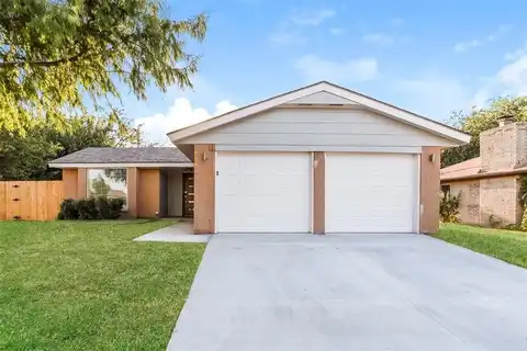 8917 S Hillcrest Drive, Oklahoma City, OK 73159