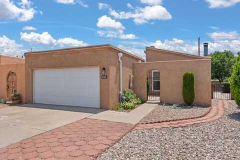 5725 ELMWOOD Drive NE, Albuquerque, NM 87109
