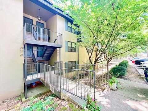 26 Arpege Way NW, Atlanta, GA 30327