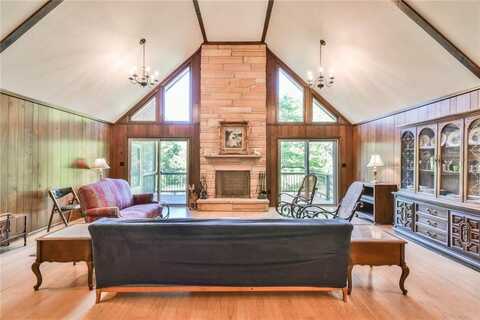 935 Powderbag Creek Road, Hartwell, GA 30643