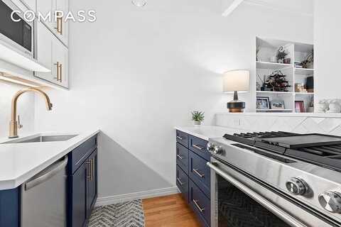 99 Bank Street, New York, NY 10014