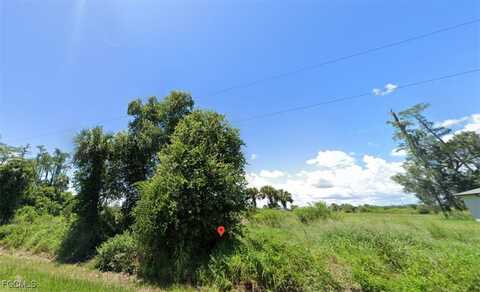 3017 N Balsam Circle, Labelle, FL 33935