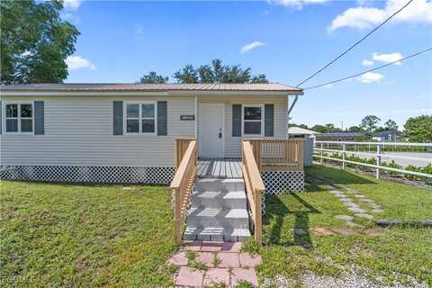 3201 44th Street SW, Lehigh Acres, FL 33976
