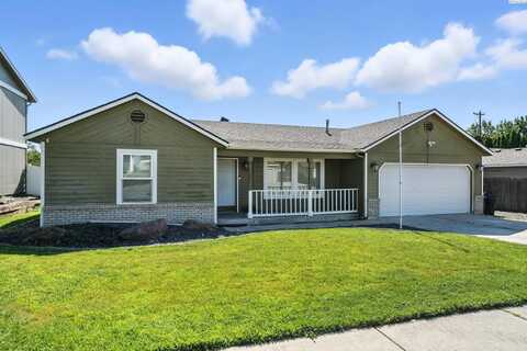 913 S Arthur Place, Kennewick, WA 99336