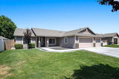 8912 W Bruneau Pl, Kennewick, WA 99336