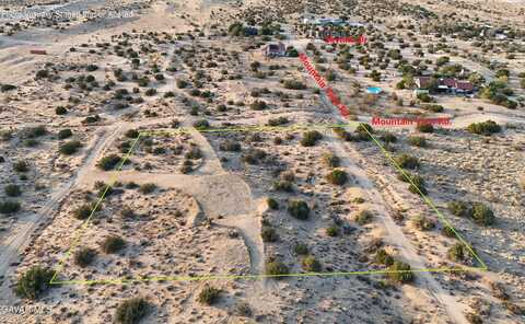 Mountain View Rd, Apple Valley, CA 92308