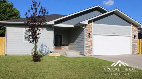 1010 Smokey Hill Street, Garden City, KS 67846