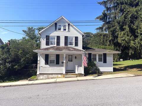 221 Diamond Street, Pen Argyl, PA 18072