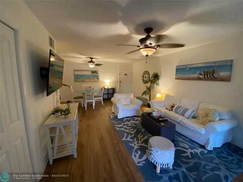 3040 NE 16th Ave, Oakland Park, FL 33334