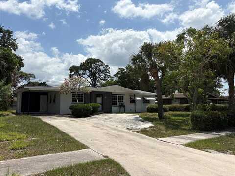 914 SE 9th St, Stuart, FL 34994
