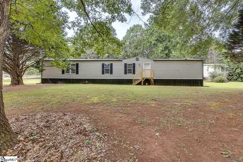 561 Waspnest Road, Wellford, SC 29835