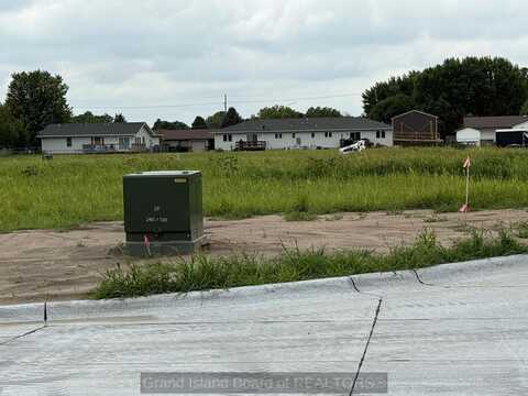 1130 Nebraska Place, Grand Island, NE 68801