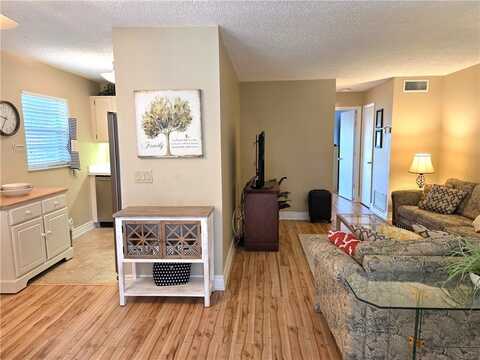 26 Vista Gardens Trail unit: 203, Vero Beach, FL 32962