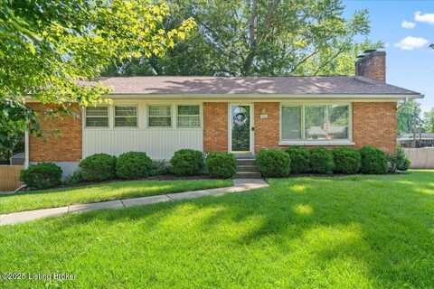 9703 Holiday Dr, Louisville, KY 40272