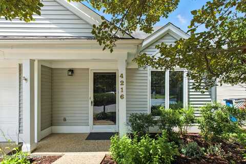4216 Bay Pointe Dr, Louisville, KY 40241
