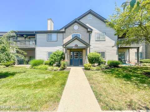 5303 Pacer Ln, Louisville, KY 40241