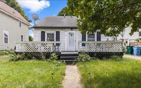 614 Woodbury Avenue, Lansing, MI 48906