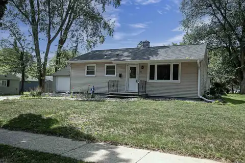 502 CLOVER Lane, GREEN BAY, WI 54301