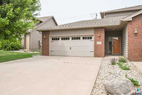 7549 S Grand Arbor Pl, Sioux Falls, SD 57108