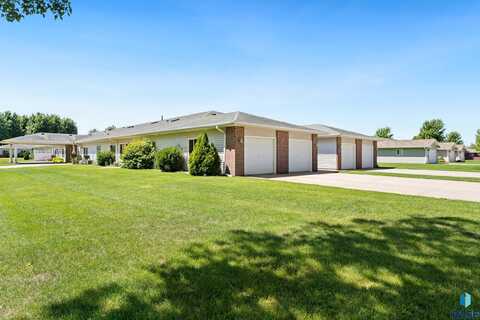 701 S 3rd St, Beresford, SD 57004