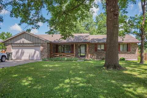 713 Homestead Dr., Moberly, MO 65270