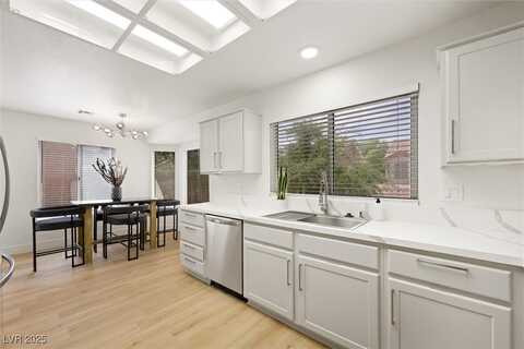 2517 Desert Sands Drive, Las Vegas, NV 89134