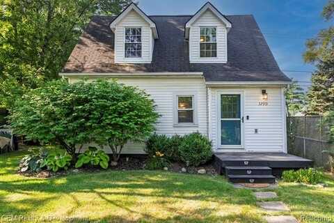 32919 Pardo Street, Garden City, MI 48135