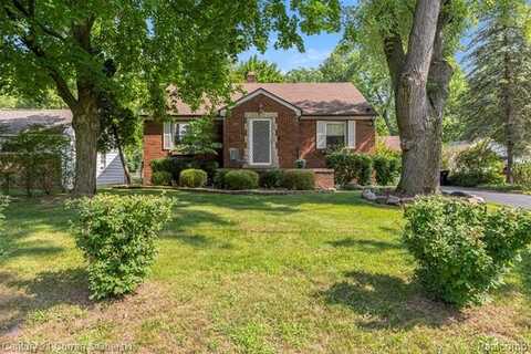 21280 Mada Avenue, Southfield, MI 48075