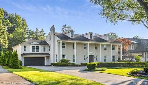 56 Oxford Road, Grosse Pointe Shores, MI 48236