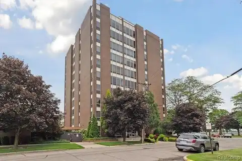 20 Chestnut Street, Wyandotte, MI 48192