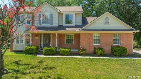 1844 Heron View Drive, West Bloomfield, MI 48324