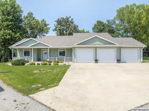 206 Brickyard Ct, SHEFFIELD, IA 50475