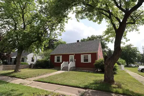 1102 Lafayette Street, Valparaiso, IN 46383