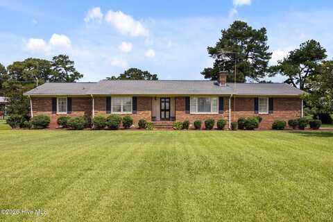 1525 Fieldsboro Road, Walstonburg, NC 27888