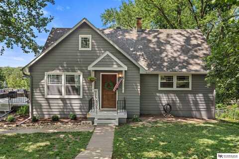 806 Jewell Road, Bellevue, NE 68005