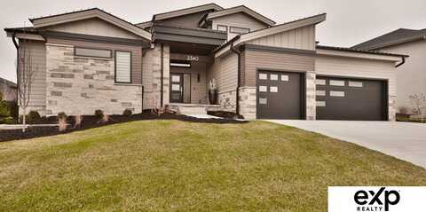 2373 S 220th Avenue, Elkhorn, NE 68022