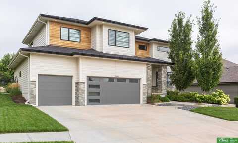 2008 S 211 Street, Omaha, NE 68022