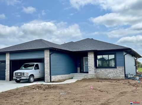 2220 S 95 Street, Lincoln, NE 68520