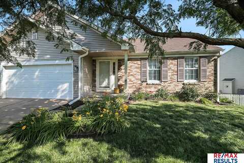 9825 Melissa Street, La Vista, NE 68128
