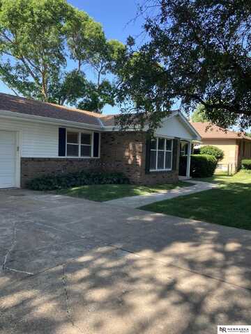 9345 Blondo Street, Omaha, NE 68134