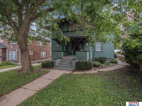 126 N 38th Street, Omaha, NE 68131