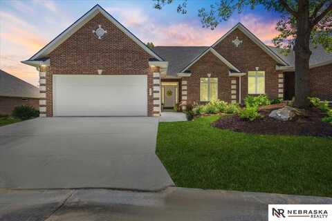 6418 Lone Tree Drive, Lincoln, NE 68512