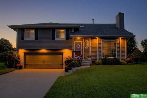 2410 Marilyn Drive, Papillion, NE 68046