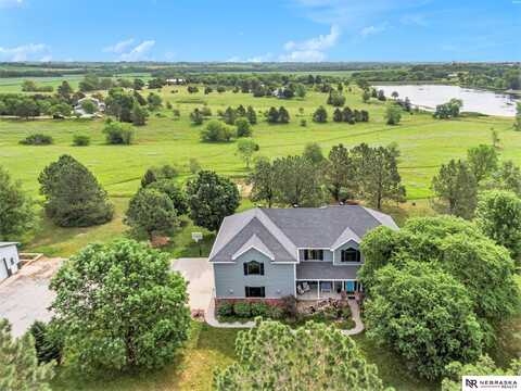 2212 S 96th Street, Firth, NE 68358