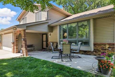 5016 Glasgow Avenue, Bellevue, NE 68157